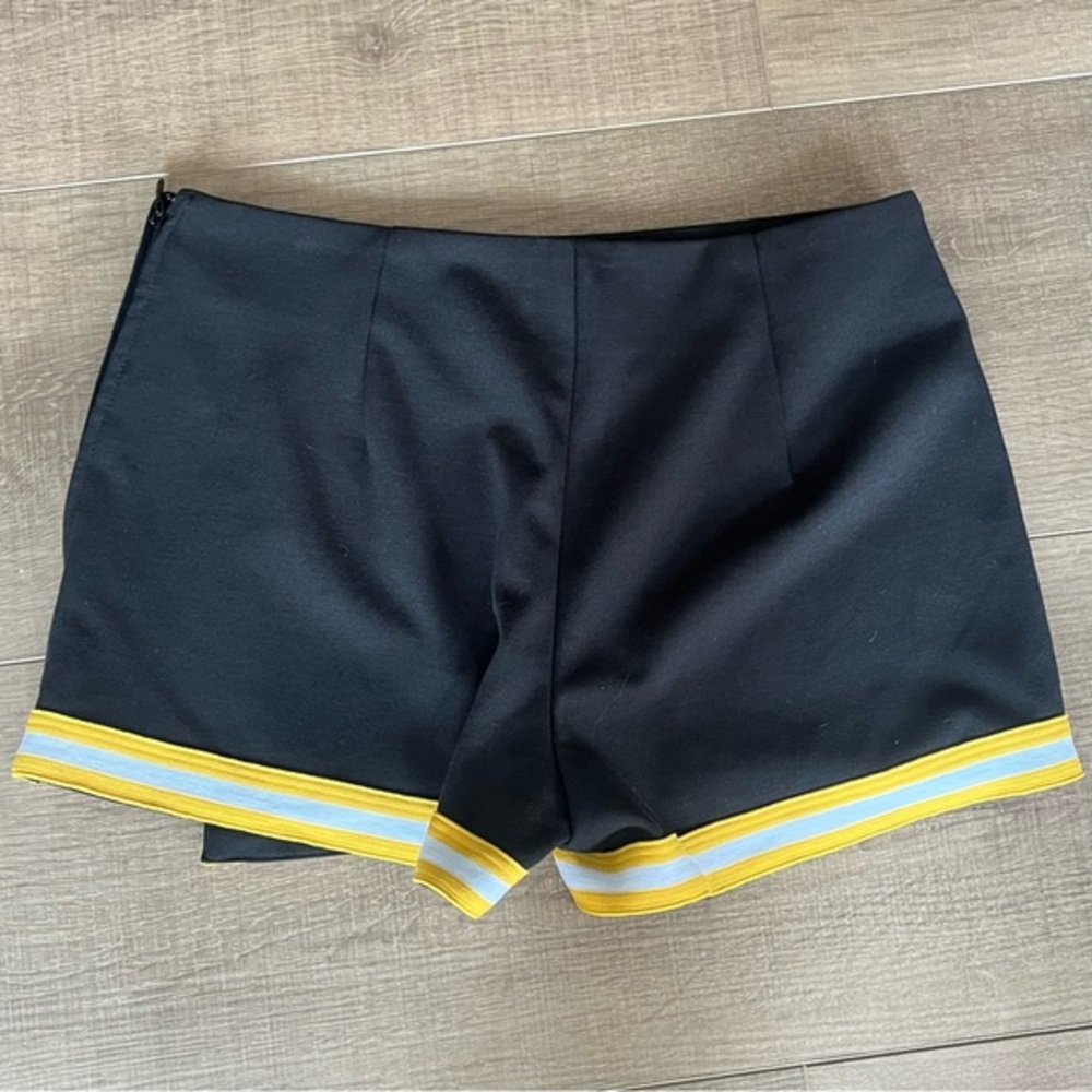 Urban Outfitters Black &‎ Yellow Cheer Skort Size 6 Mini Skirt Side Zip School - Picture 4 of 9